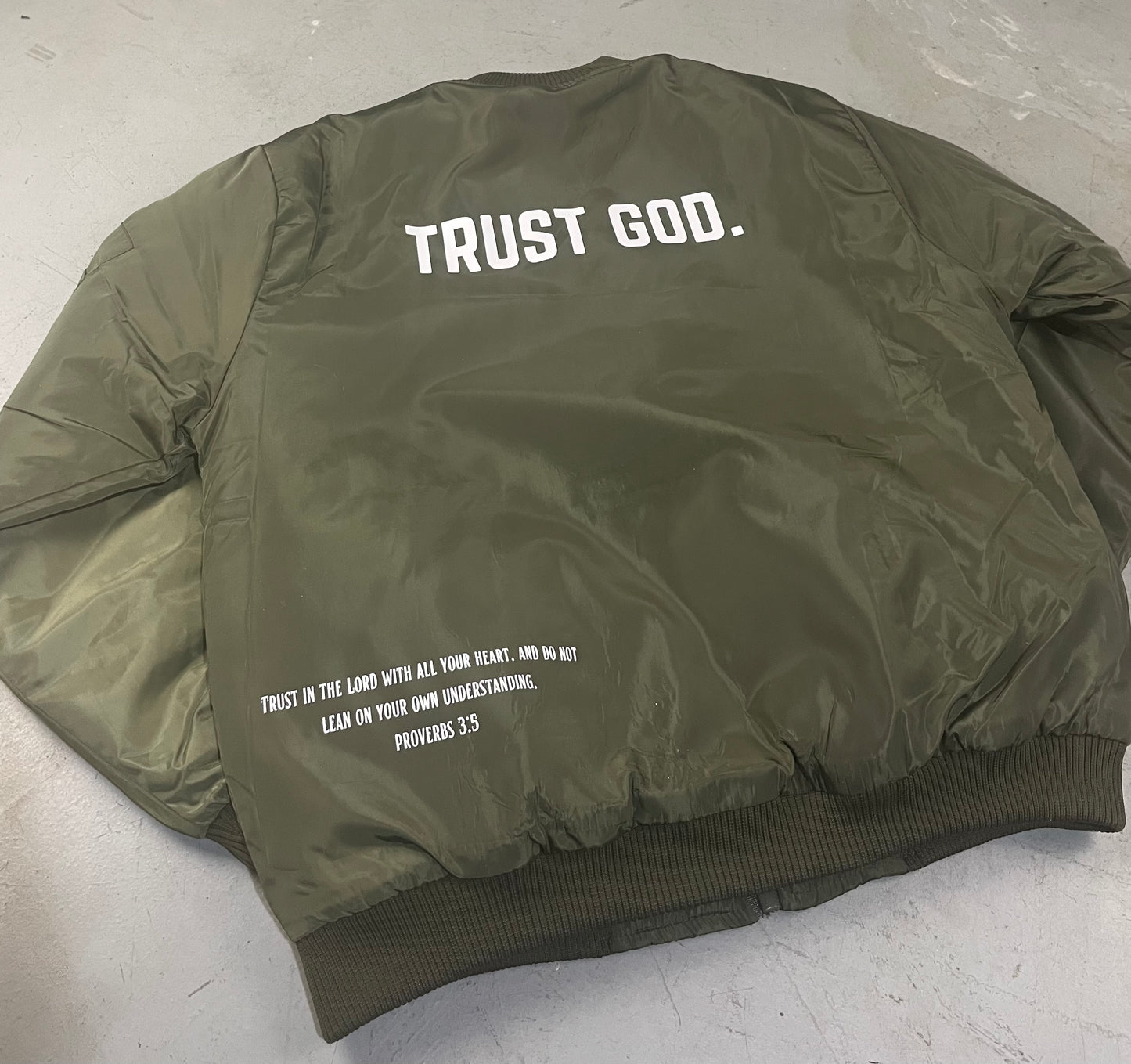 (OLIVE) TRUST GOD BOMBER JACKET