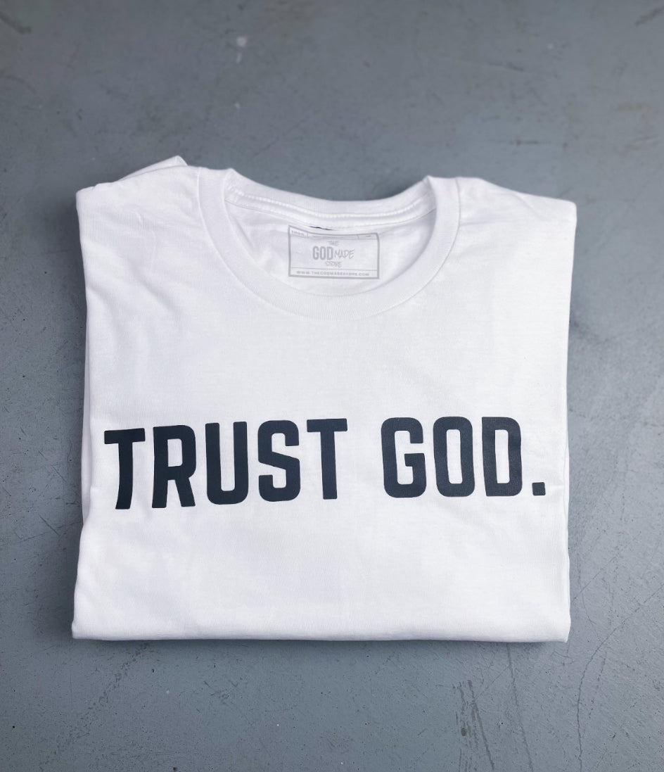 (Black) TRUST GOD UNISEX T-SHIRT